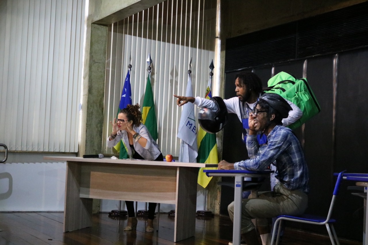Prefeitura envolve alunos da rede municipal em atividade educativa sobre trânsito - SMTT Aracaju